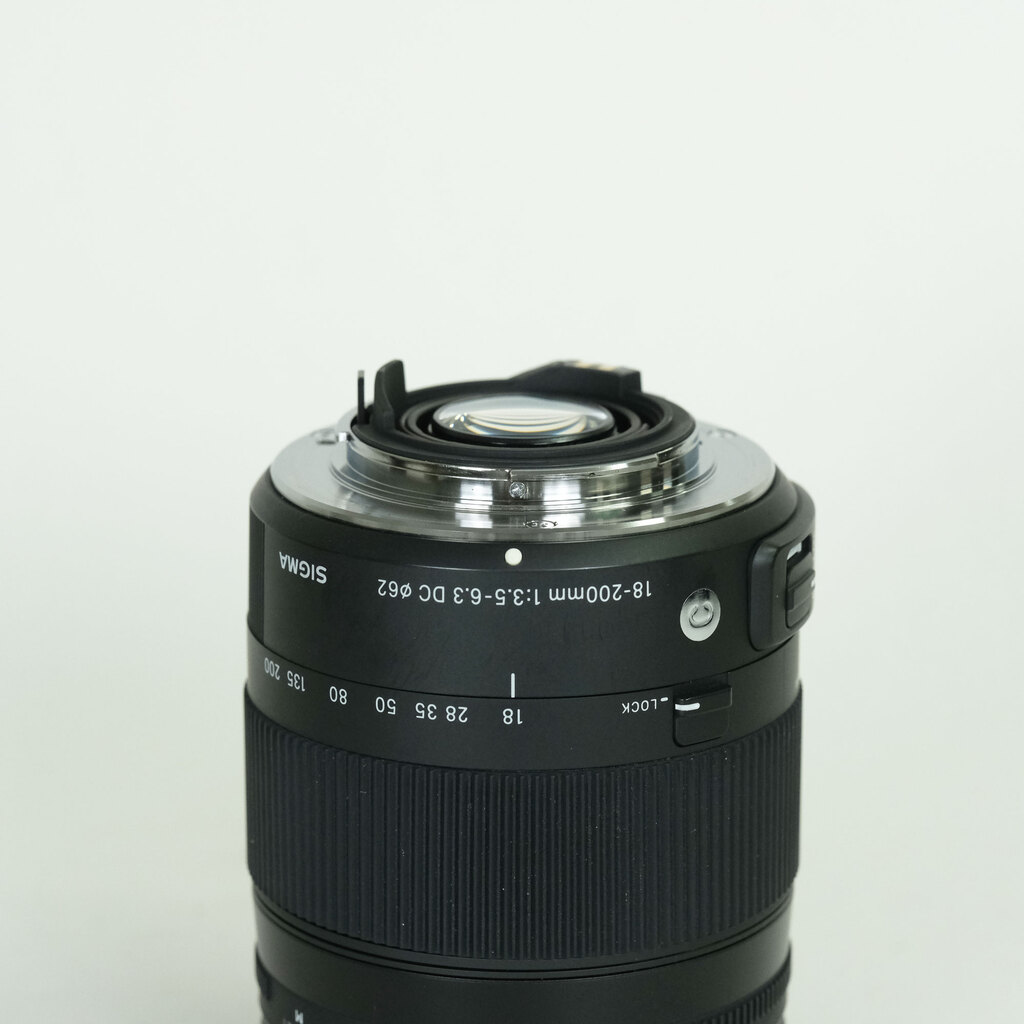 SIGMA 18-200mm F3.5-6.3 DC MACRO OS HSM｜Contemporary [ペンタックスK用]