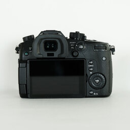 Panasonic LUMIX DC-GH5