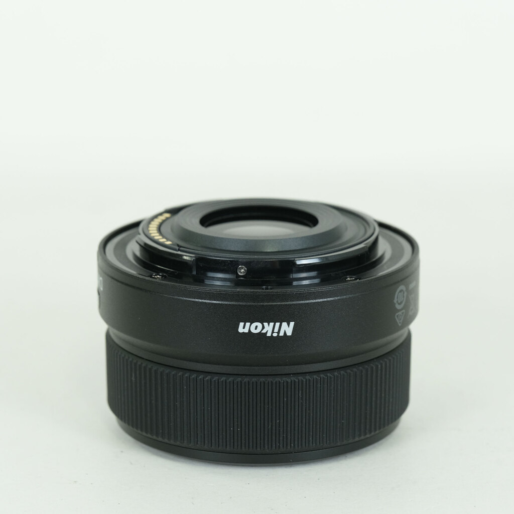 Nikon NIKKOR Z DX 24mm f/1.7 Nikon NIKKOR Z DX 24mm f/1.7