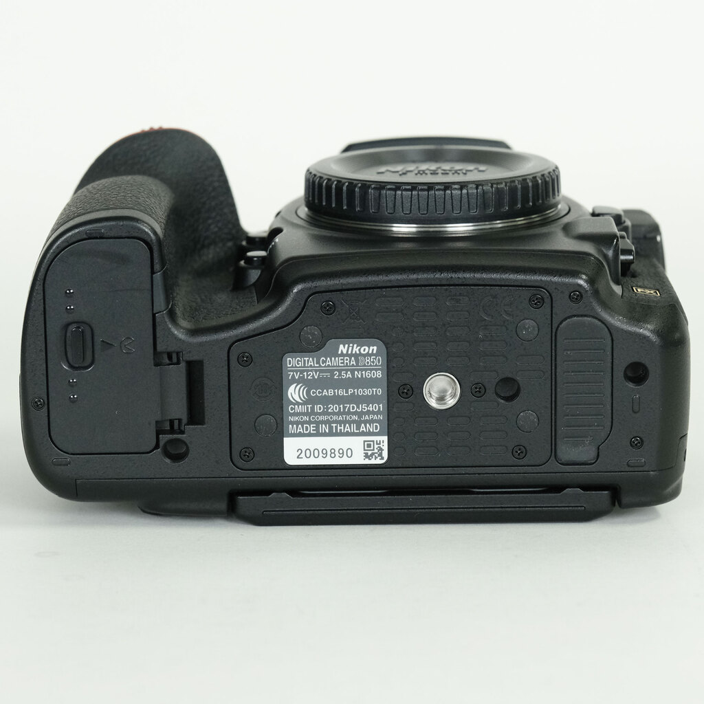 Nikon D850