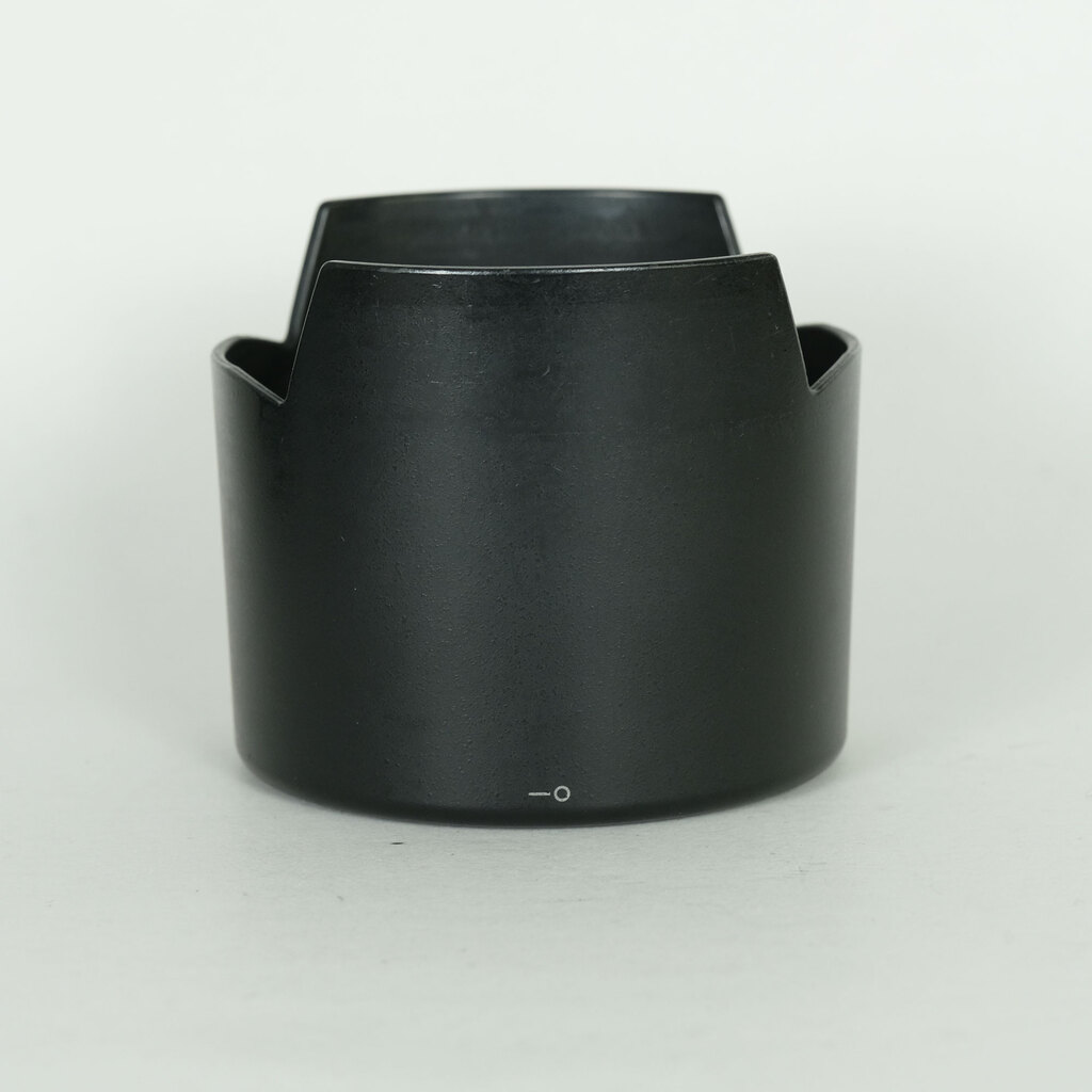 Nikon AF-S VR Micro-Nikkor 105mm f/2.8G IF-ED Nikon AF-S VR Micro-Nikkor 105mm f/2.8G IF-ED