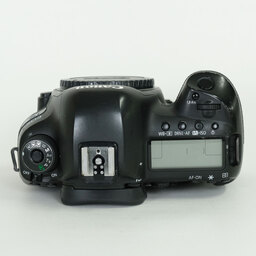 Canon EOS 5D Mark IV