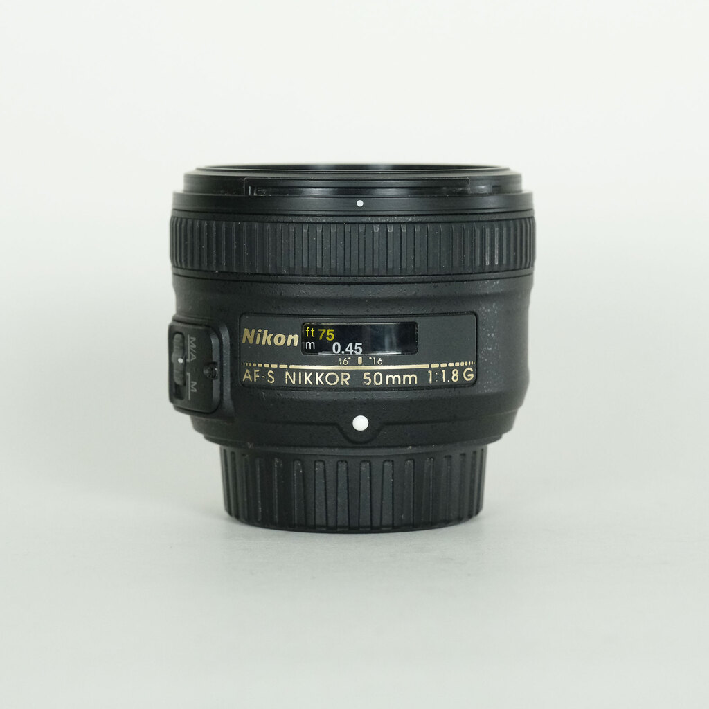 Nikon AF-S NIKKOR 50mm f/1.8G Nikon AF-S NIKKOR 50mm f/1.8G