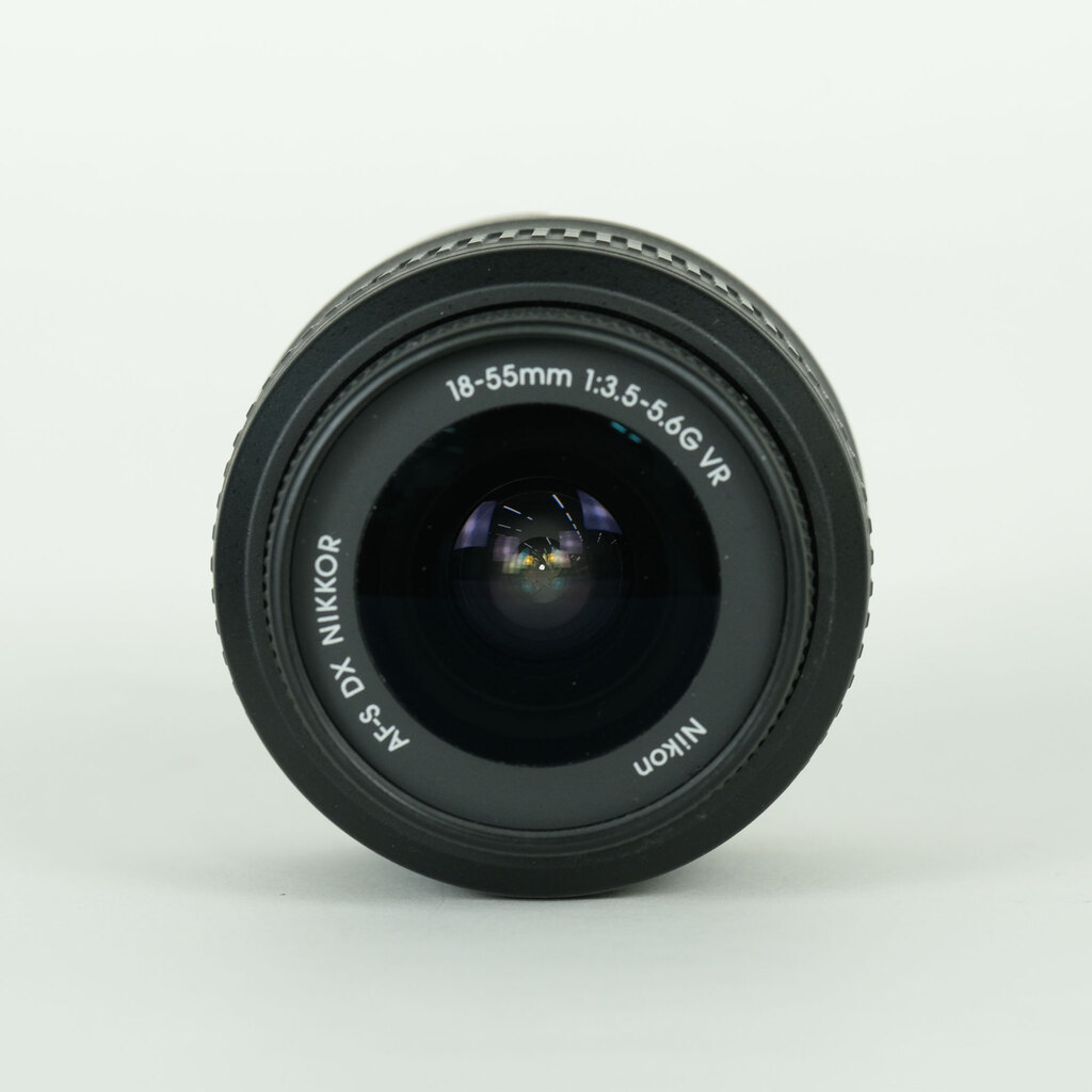 Nikon AF-S DX NIKKOR 18-55mm F3.5-5.6 G VRの出品 | ONE SCENE（ワン