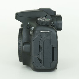 Canon EOS 90D