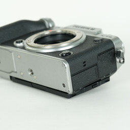 FUJIFILM X-T5