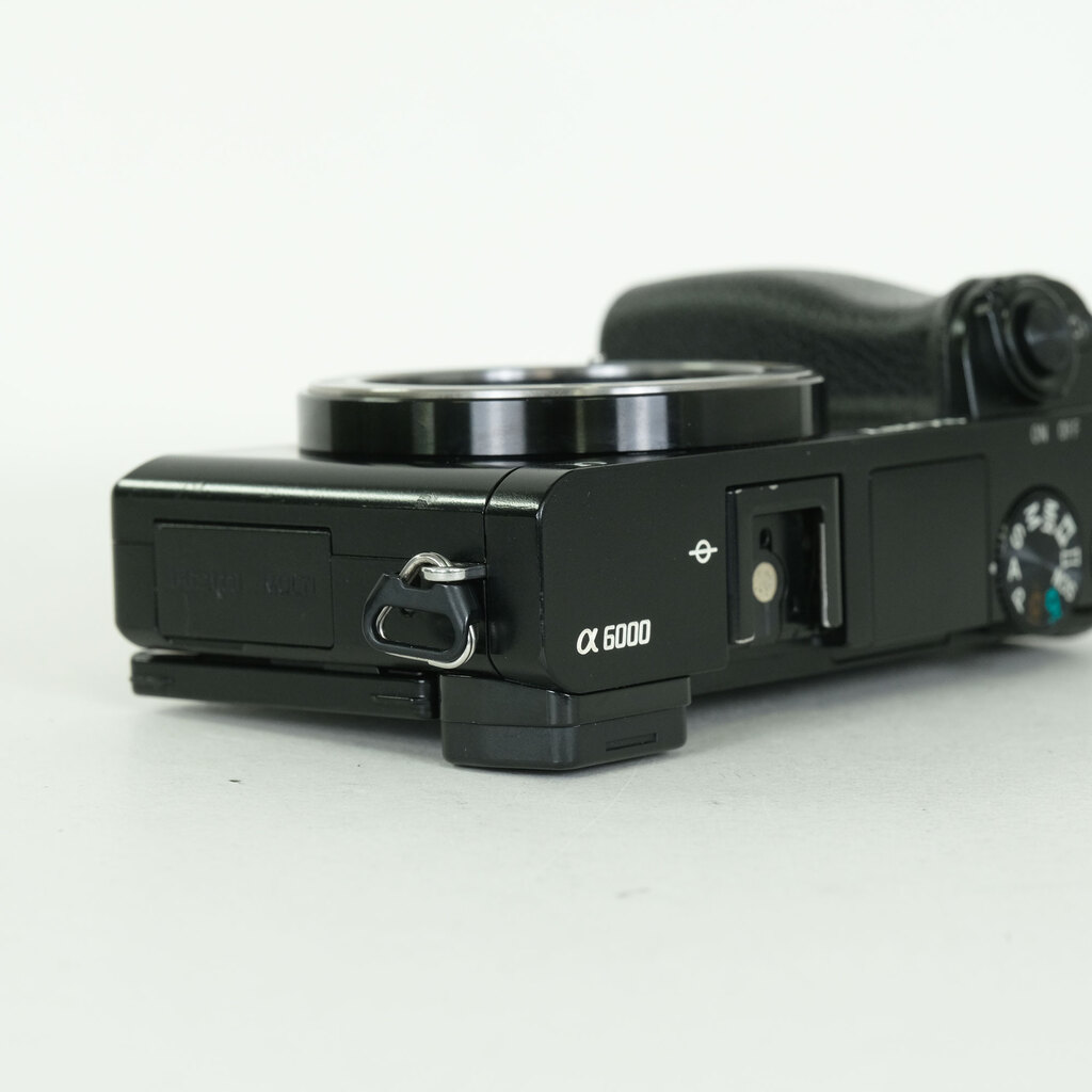 SONY α6000（ILCE-6000）