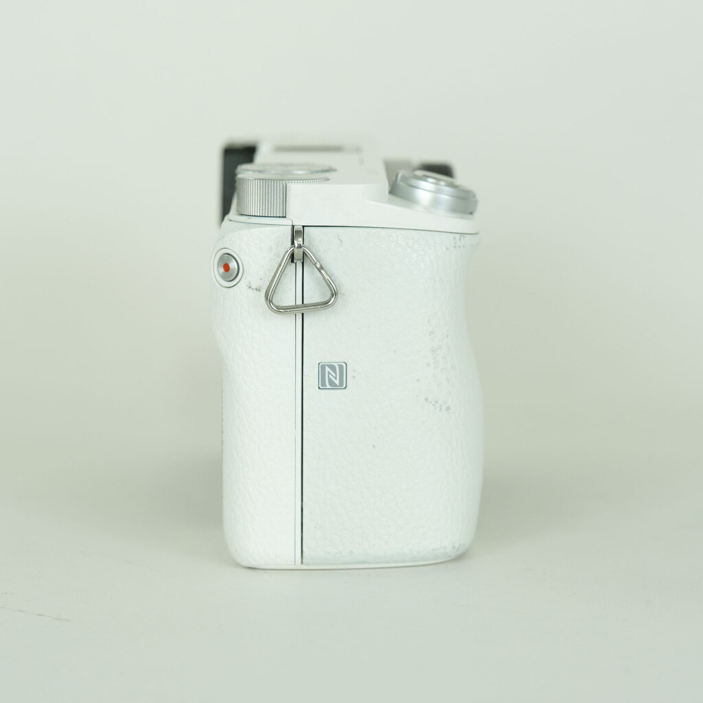 SONY α6000（ILCE-6000）