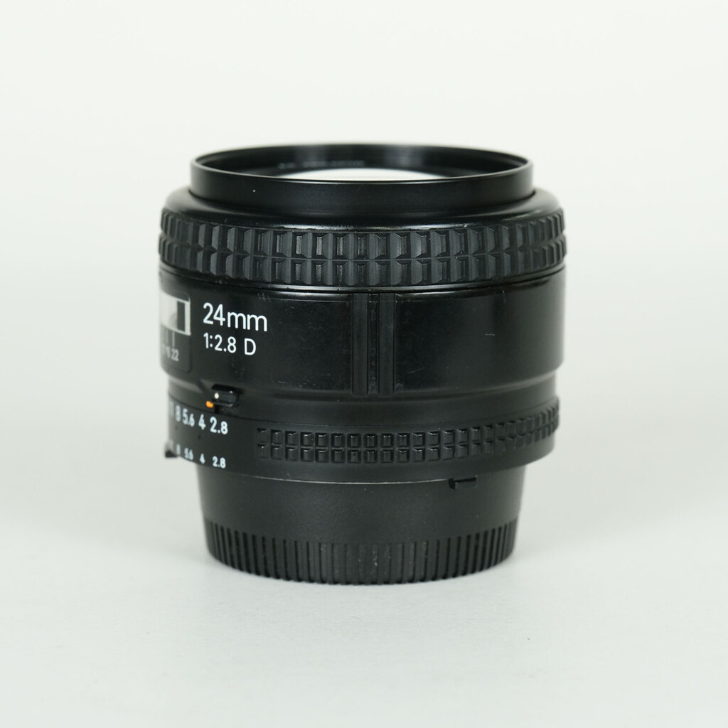 Nikon Ai AF Nikkor 24mm F2.8D