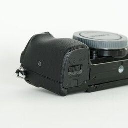 SONY α6100（ILCE-6100）