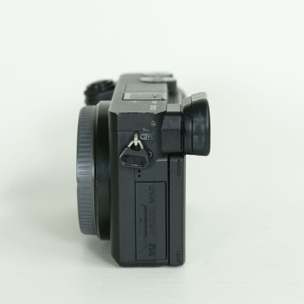SONY α6400(ILCE-6400) SONY α6400(ILCE-6400)