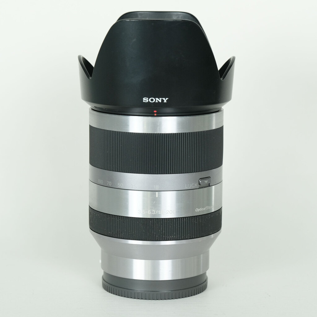 SONY E18-200mm F3.5-6.3 OSS SEL18200