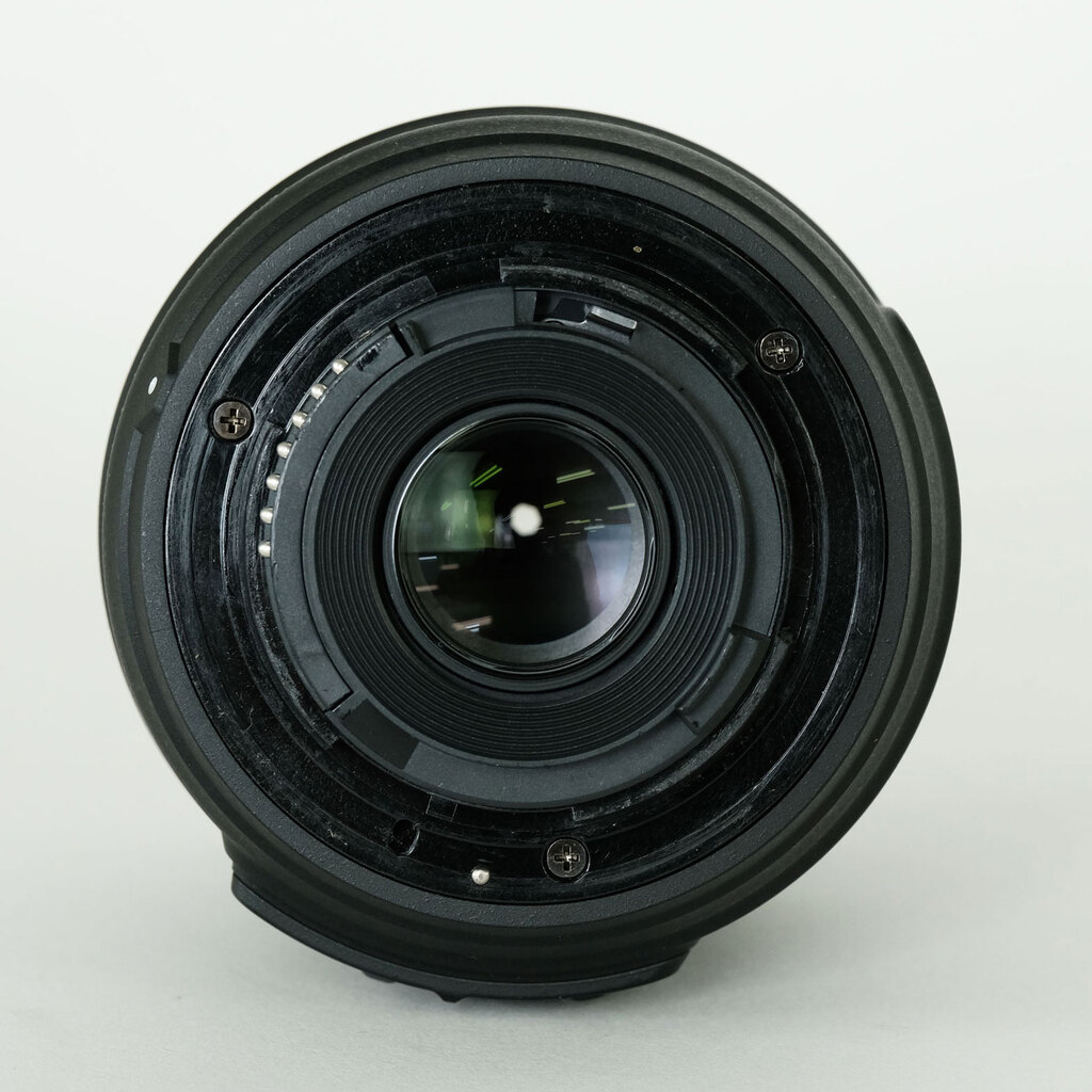 Nikon AF-S DX NIKKOR 18-55mm F3.5-5.6 G VR