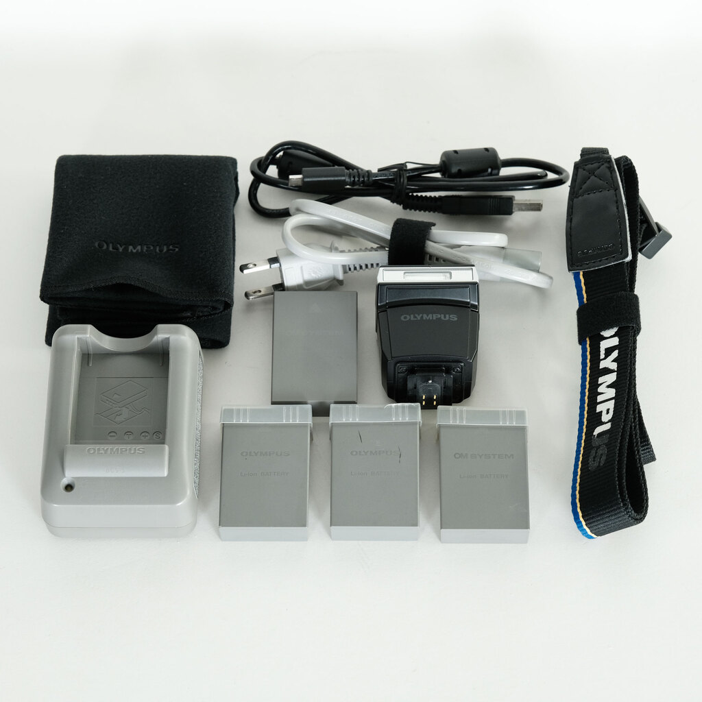 OLYMPUS OM-D E-M5 Mark III