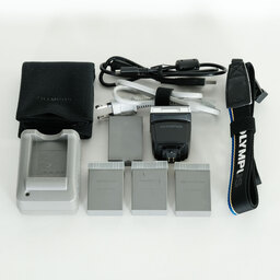 OLYMPUS OM-D E-M5 Mark III