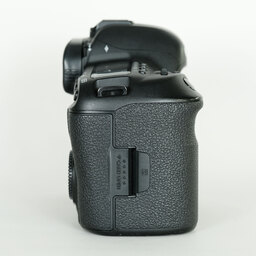 Canon EOS 5D Mark IV