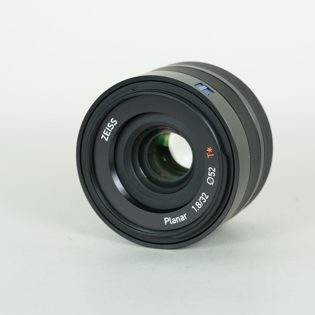 Carl Zeiss Touit 1.8/32 [フジフイルムX用]