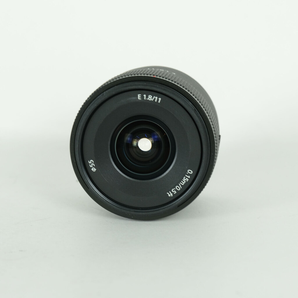 SONY E 11mm F1.8 SEL11F18の出品 | ONE SCENE（ワンシーン）