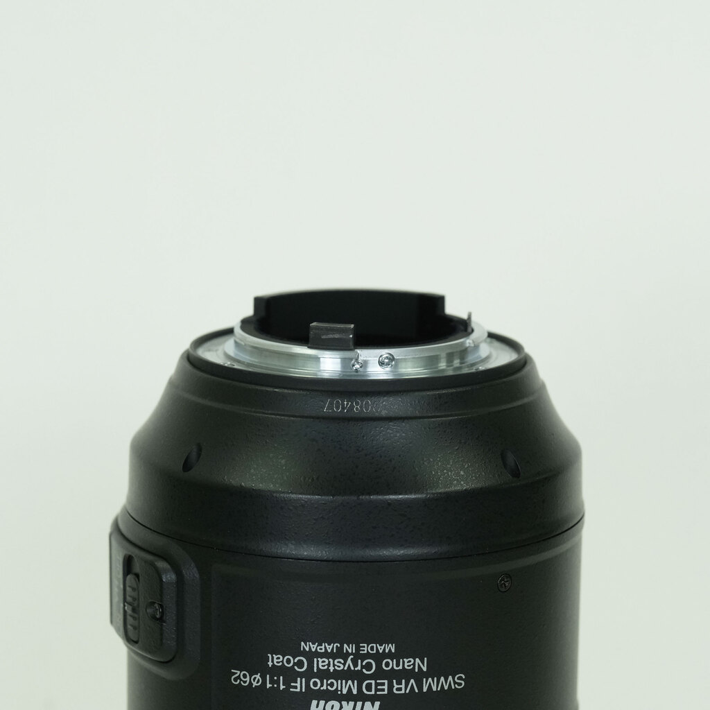 Nikon AF-S VR Micro-Nikkor 105mm f/2.8G IF-ED