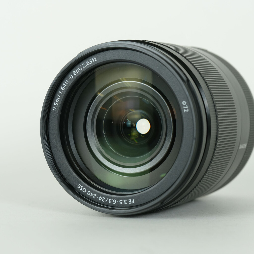 SONY FE 24-240mm F3.5-6.3 OSS SEL24240
