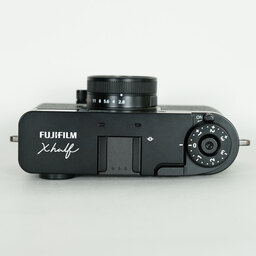 FUJIFILM X half X-HF1 FUJIFILM X half X-HF1
