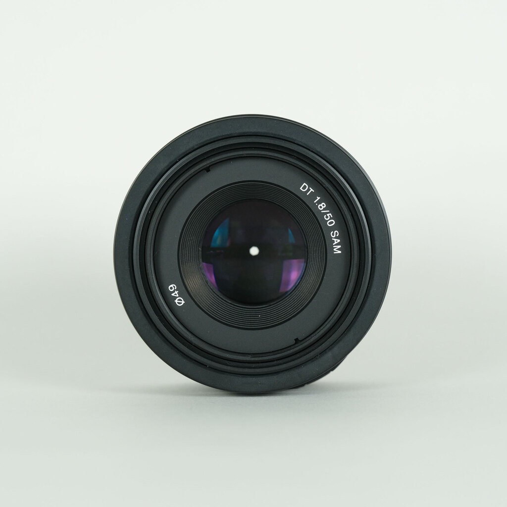 ❤即購入1000円OFF❤SONY 単焦点レンズ DT 50mm F1.8 αA SONY DT 50mm F1.8 SAM SAL50F18の出品 | ONE SCENE（ワンシーン）