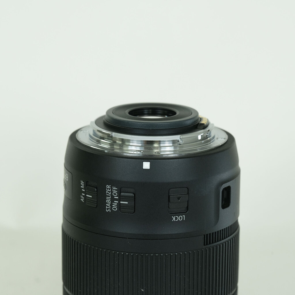Canon EF-S18-135mm F3.5-5.6 IS USM
