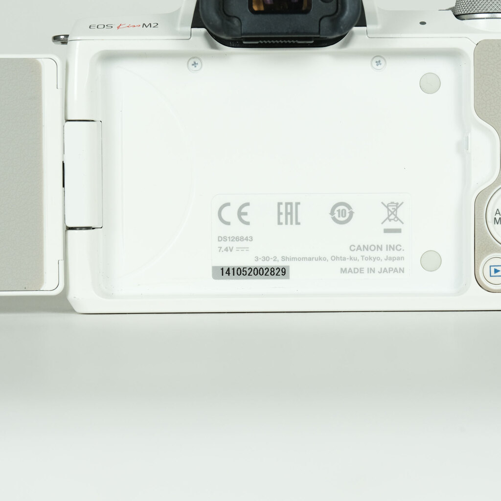 Canon EOS Kiss M2
