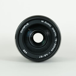 OLYMPUS M.ZUIKO DIGITAL ED 75-300mm F4.8-6.7 II