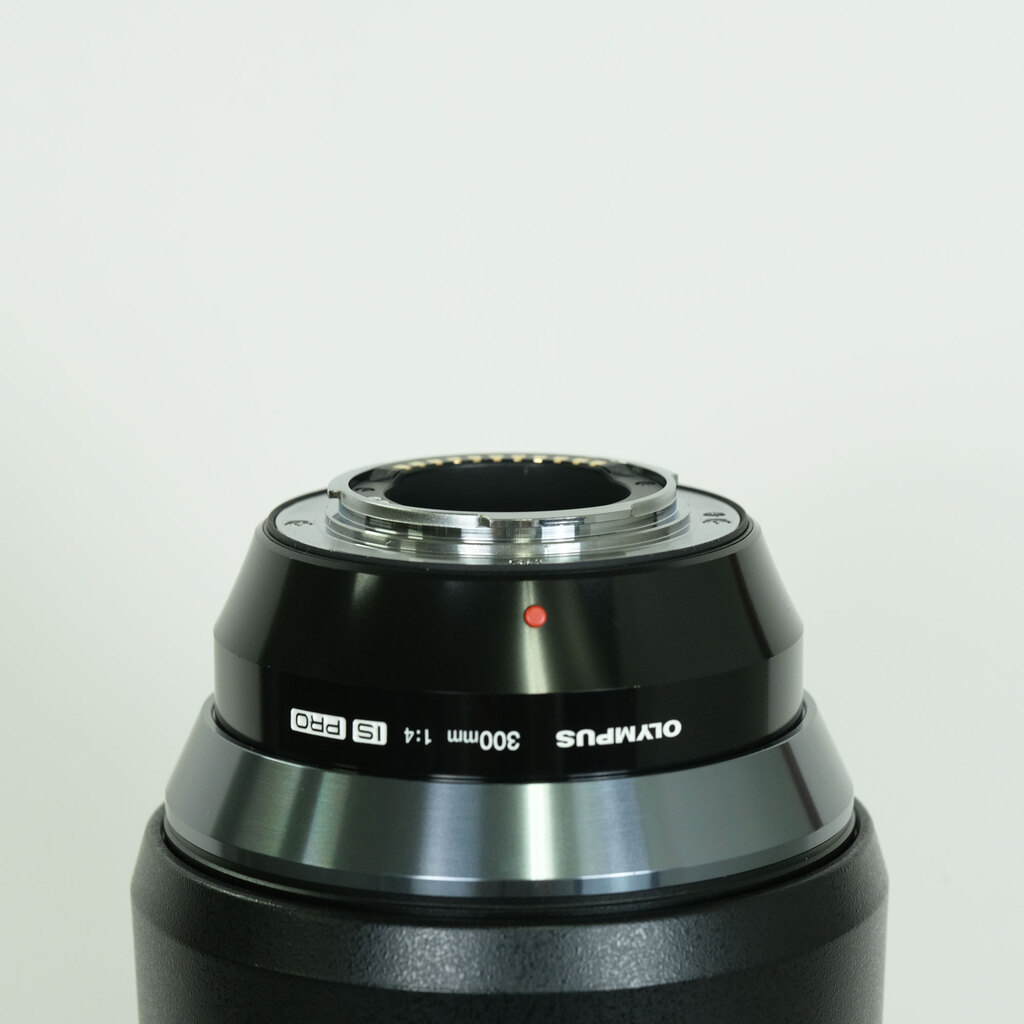 OLYMPUS M.ZUIKO DIGITAL ED 300mm F4.0 IS PRO