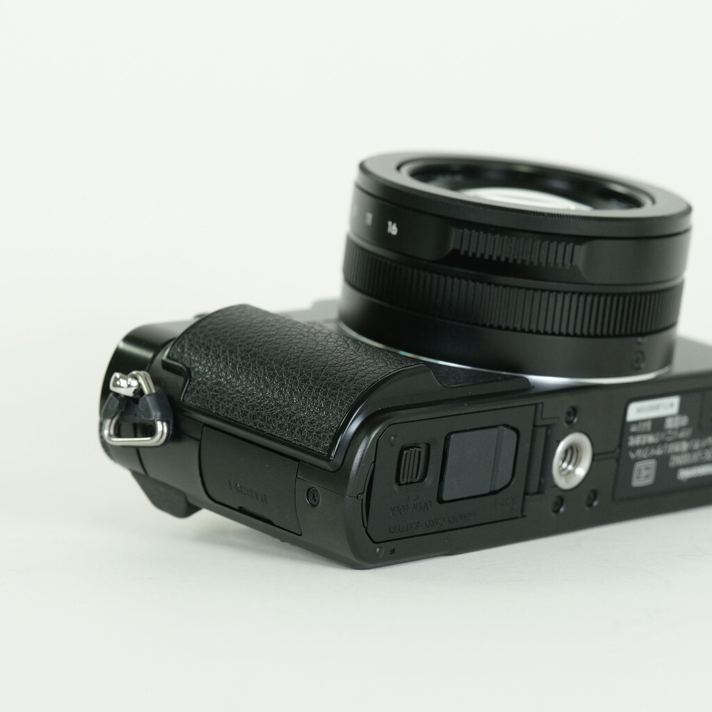 Panasonic LUMIX DC-LX100M2