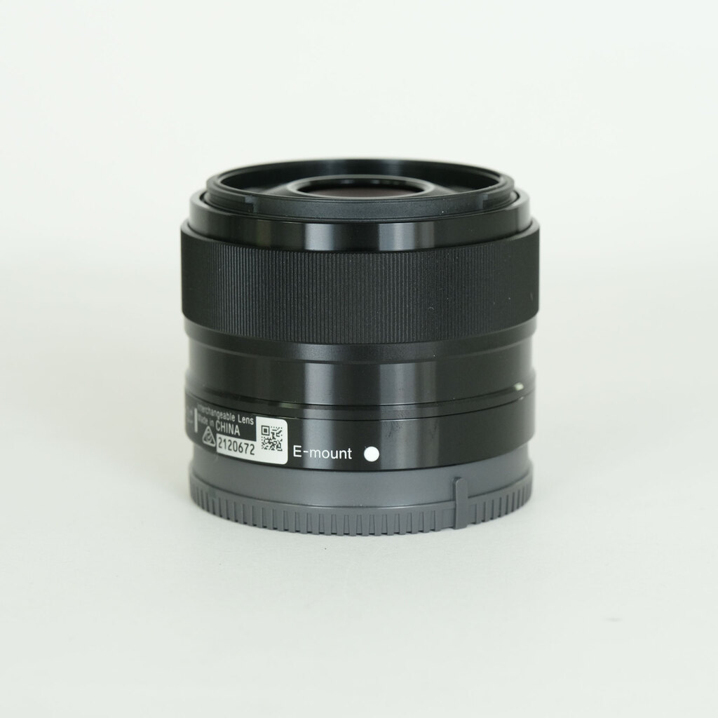 SONY E 35mm F1.8 OSS SEL35F18 SONY E 35mm F1.8 OSS SEL35F18