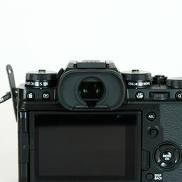 FUJIFILM X-T4 FUJIFILM X-T4