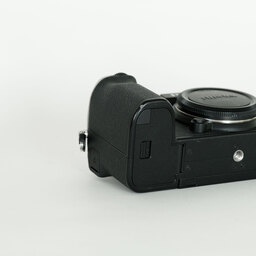 FUJIFILM X-S20