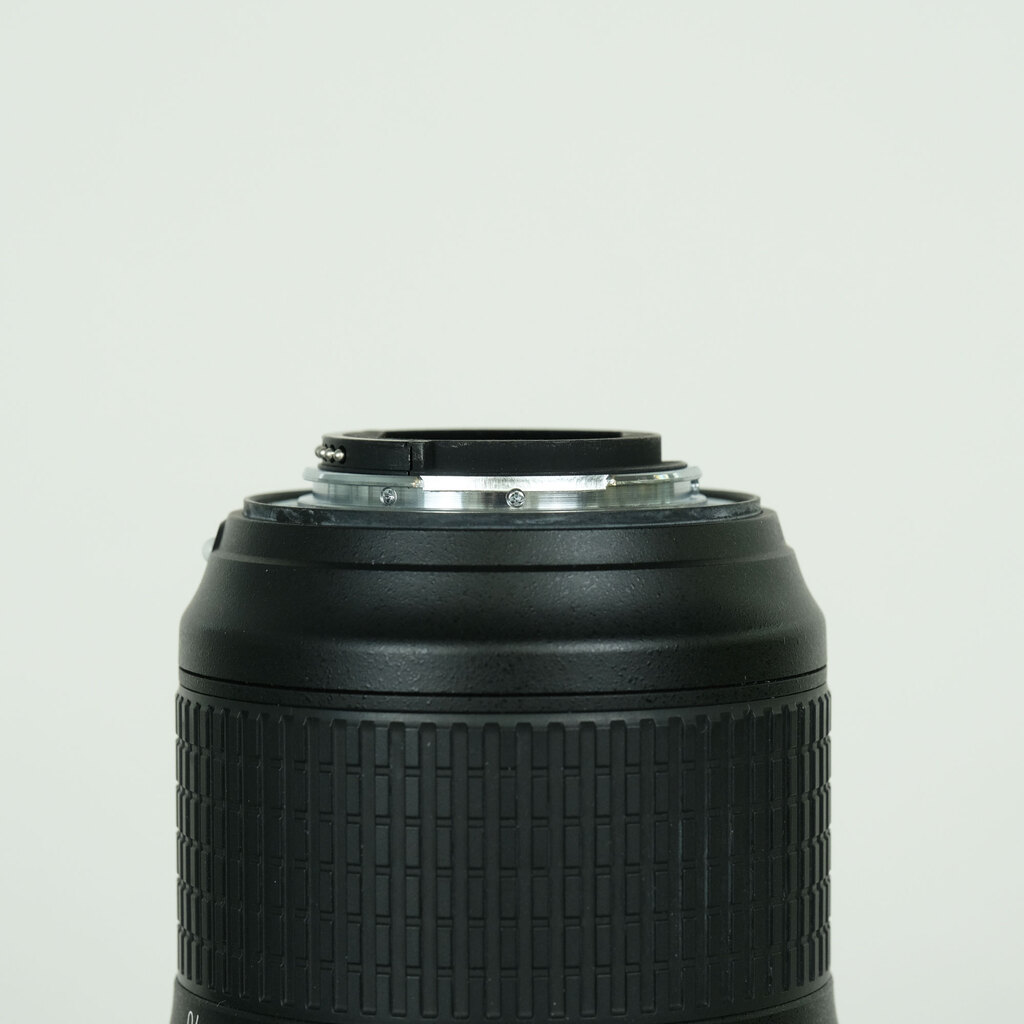 Nikon AF-S NIKKOR 24-70mm f/2.8E ED VR Nikon AF-S NIKKOR 24-70mm f/2.8E ED VR
