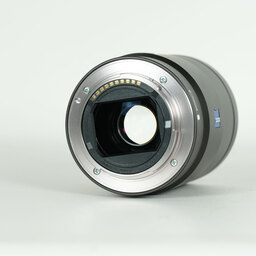 SONY Sonnar T* FE 55mm F1.8 ZA SEL55F18Z SONY Sonnar T* FE 55mm F1.8 ZA SEL55F18Z