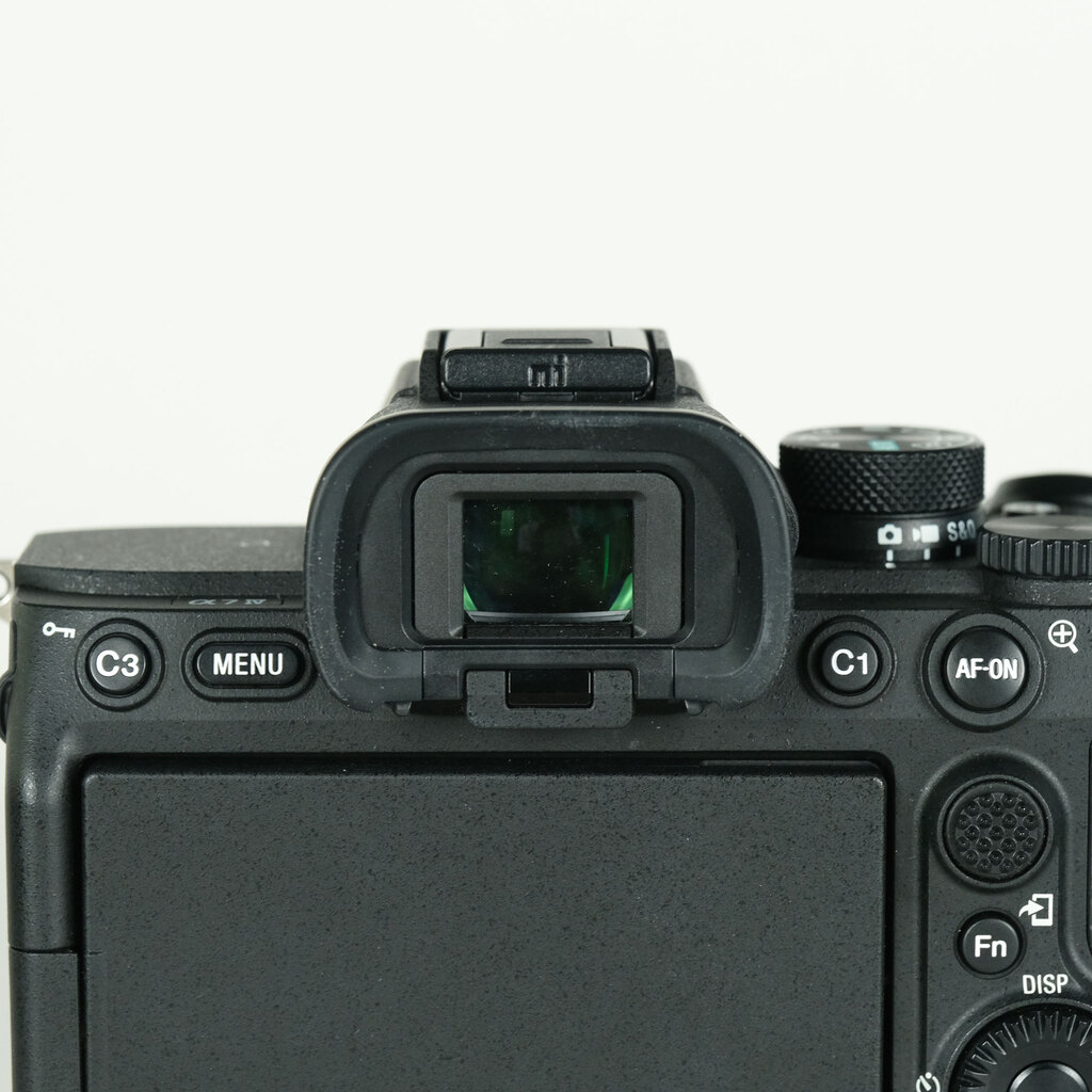 SONY α7 IV（ILCE-7M4）の出品 | ONE SCENE（ワンシーン）