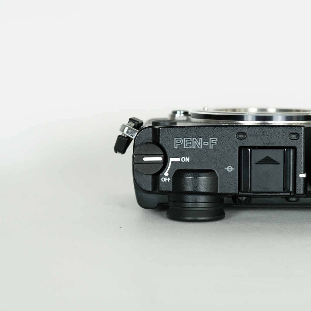 OLYMPUS PEN-F OLYMPUS PEN-F