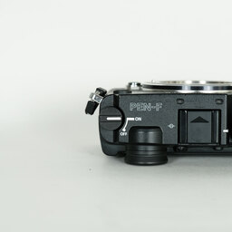 OLYMPUS PEN-F OLYMPUS PEN-F