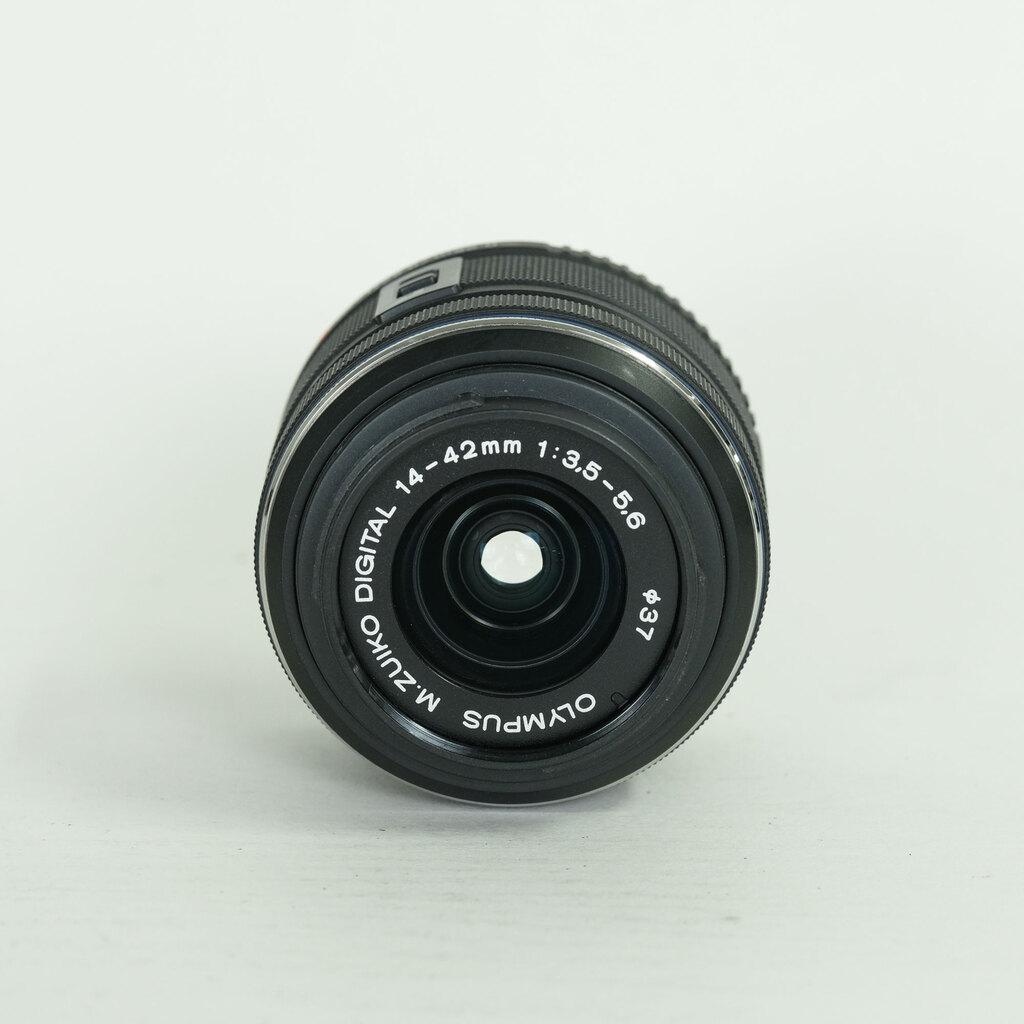 OLYMPUS M.ZUIKO DIGITAL 14-42mm F3.5-5.6IIR ブラック