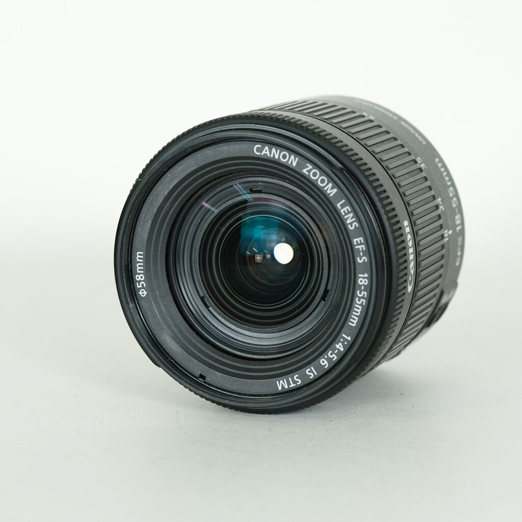 Canon EF-S18-55mm F4-5.6 IS STM