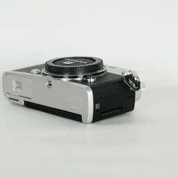 OLYMPUS PEN-F