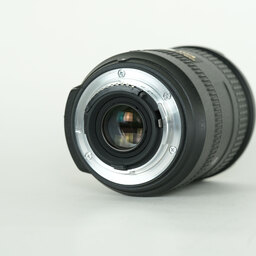 Nikon AF-S DX NIKKOR 18-200mm F3.5-5.6G ED VR II Nikon AF-S DX NIKKOR 18-200mm F3.5-5.6G ED VR II