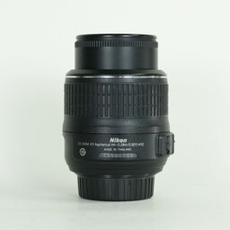 Nikon AF-S DX NIKKOR 18-55mm F3.5-5.6 G VR Nikon AF-S DX NIKKOR 18-55mm F3.5-5.6 G VR