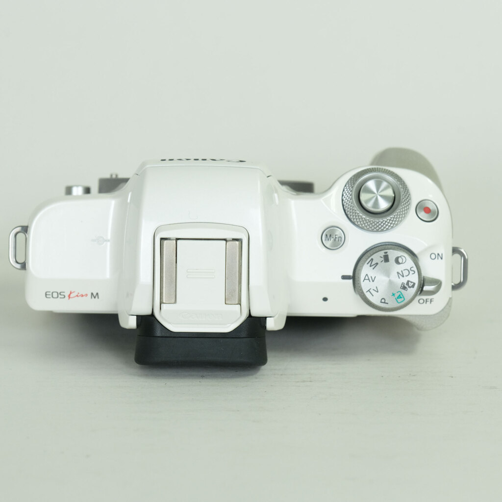 Canon EOS Kiss M
