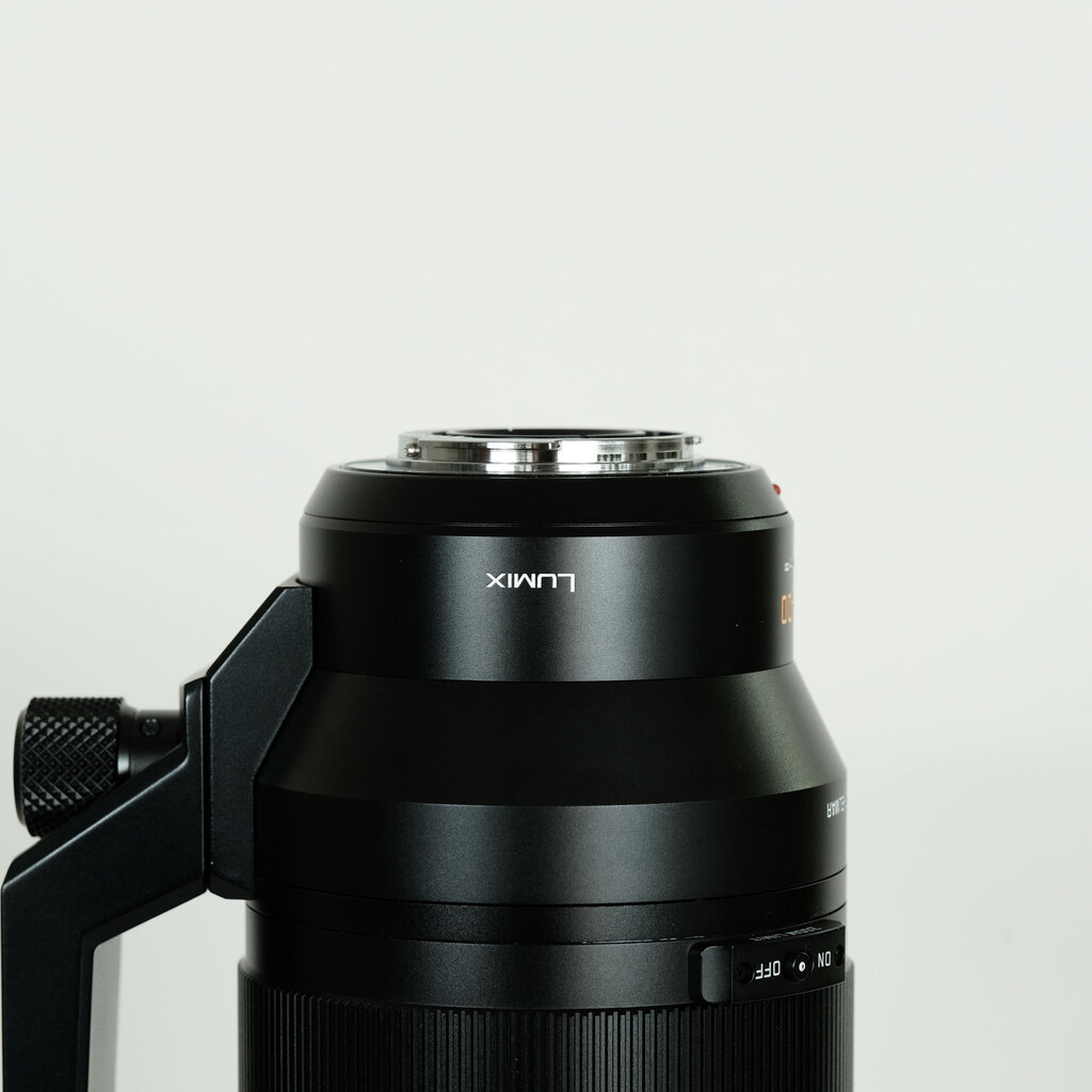 Panasonic LEICA DG VARIO-ELMAR 100-400mm / F4.0-6.3 II ASPH. / POWER O.I.S. Panasonic LEICA DG VARIO-ELMAR 100-400mm / F4.0-6.3 II ASPH. / POWER O.I.S.