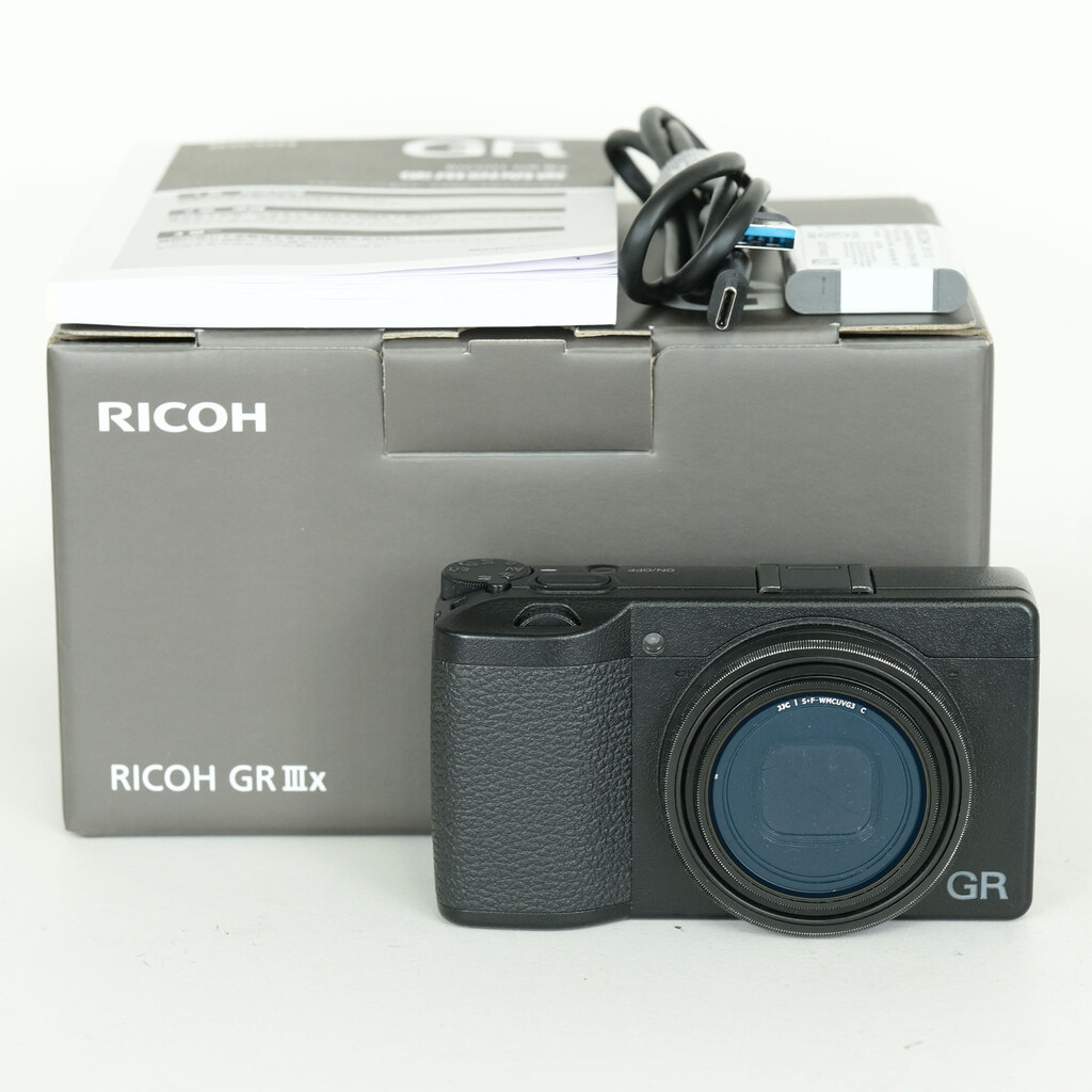 RICOH GR IIIx