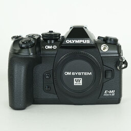 OLYMPUS OM-D E-M1 Mark III