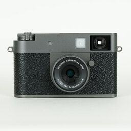 FUJIFILM X half X-HF1