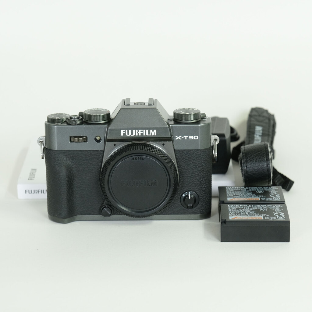 FUJIFILM X-T30